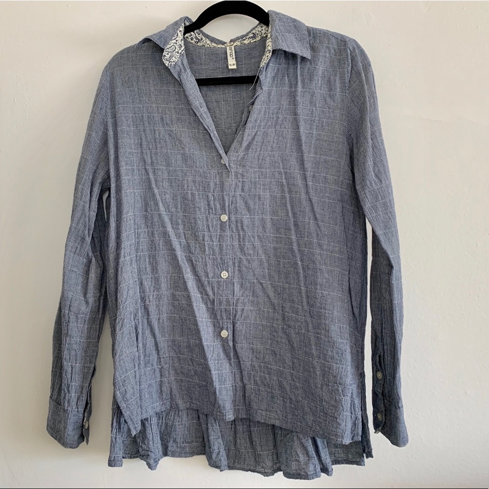 Leshop Blue & Paisley Ruffle Back Blouse w/ Collar